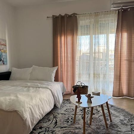 Charming, Fully-Equipped, Central Alexandroupoli Bagian luar foto